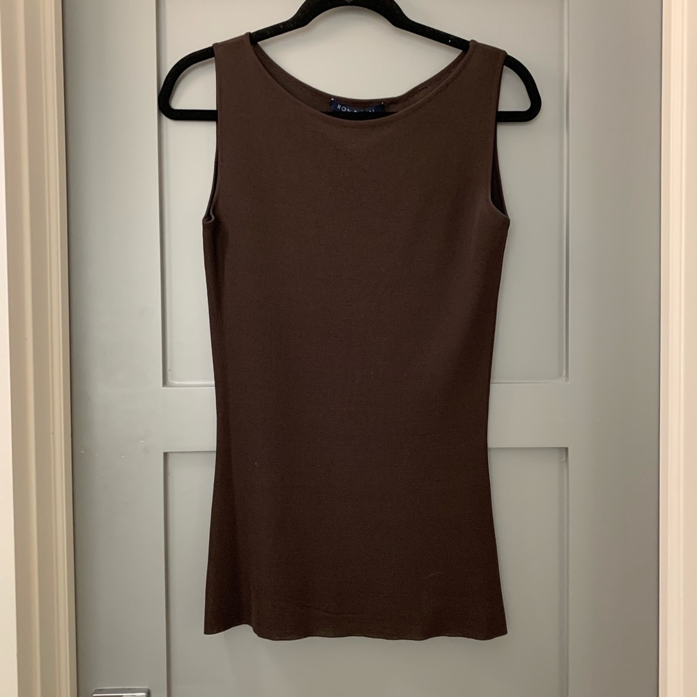 Ron Leal brown tank top